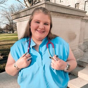 Meet your Posher, Emily